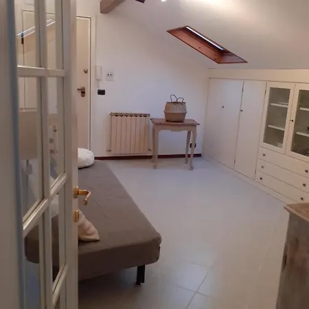 La Mansarda Vicino Al Porto *