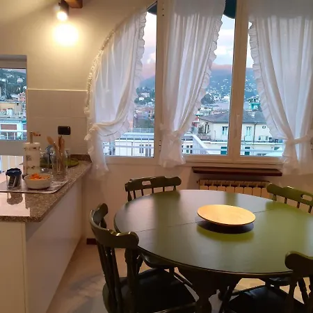 La Mansarda Vicino Al Porto Apartment