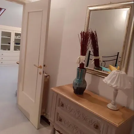 Apartment La Mansarda Vicino Al Porto