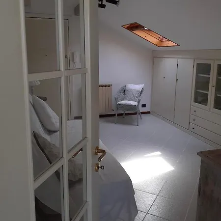 La Mansarda Vicino Al Porto *