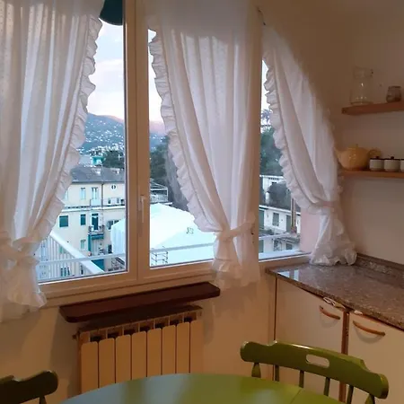La Mansarda Vicino Al Porto Apartment